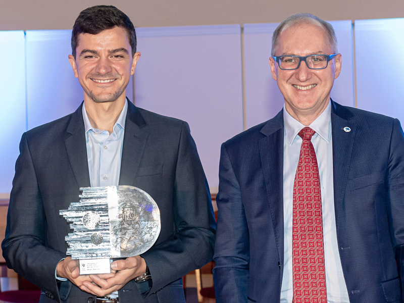 The first winner of the Lem Prize, Prof. Randall J. Platt with Prof. Arkadiusz Wójs.